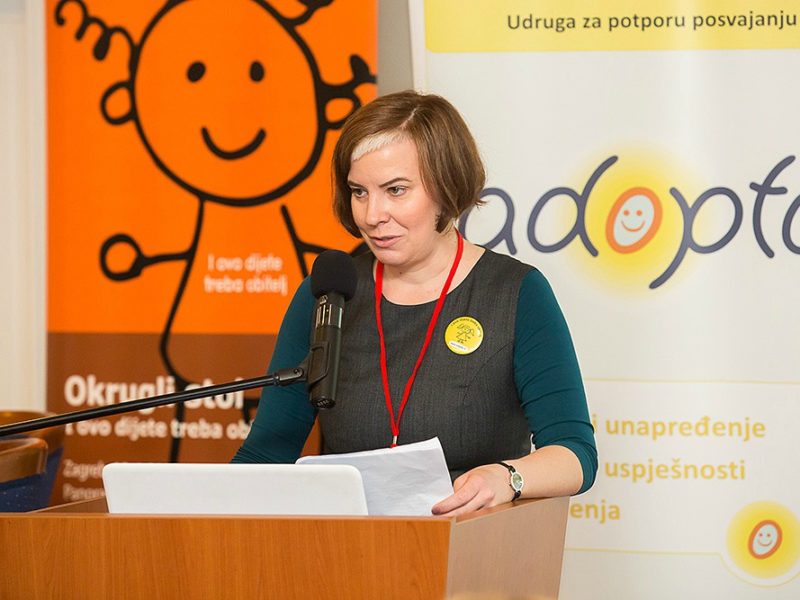 diskriminacija posvojitelja i posvojene djece