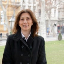 rp_women-252×300.jpg