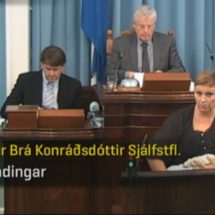 dojenje_u_Parlamentu1