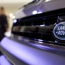 cropped-Land-Rover.jpg