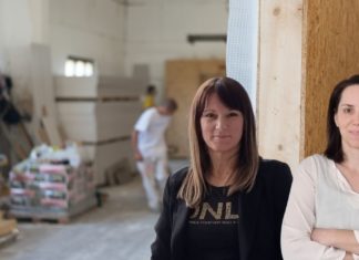 Frischeis žene u drvnoj industriji