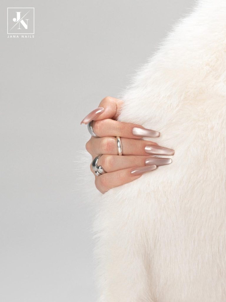 Jana Nails & Winter Essentials Box