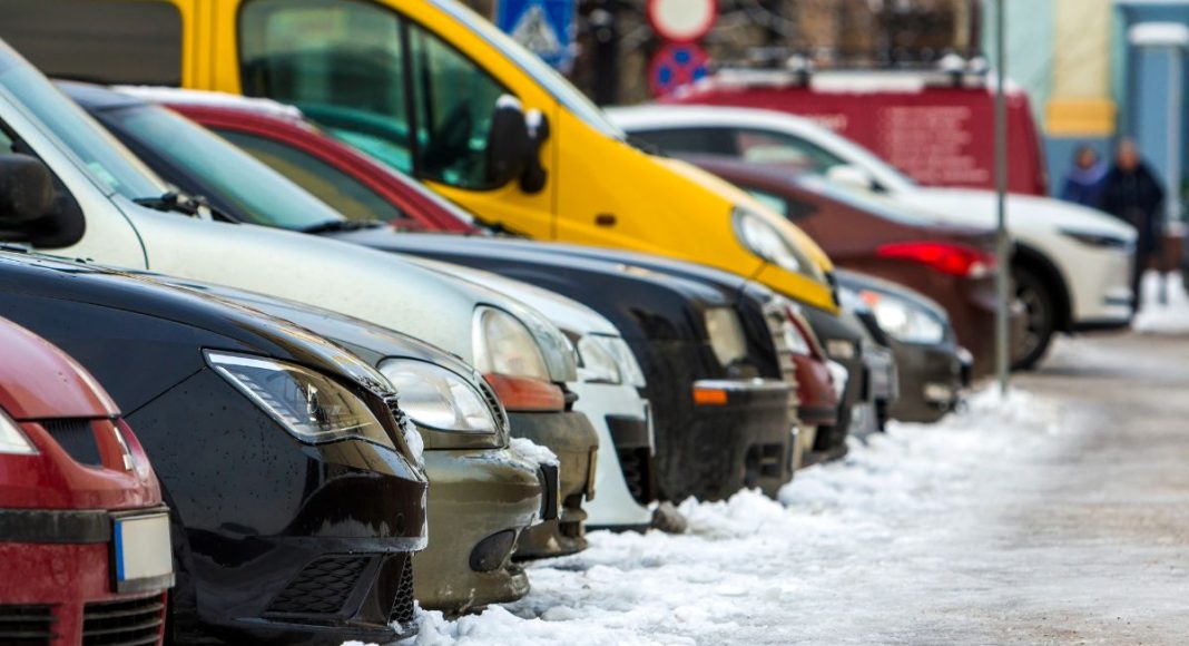 Država prodaje automobile i motore