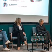 žene u građevini, panel