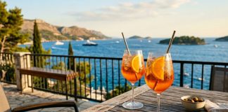 Osvježavajući ljetni koktel iz druge dimenzije: Kako lako i jeftino pripremiti Aperol Spritz kod kuće?